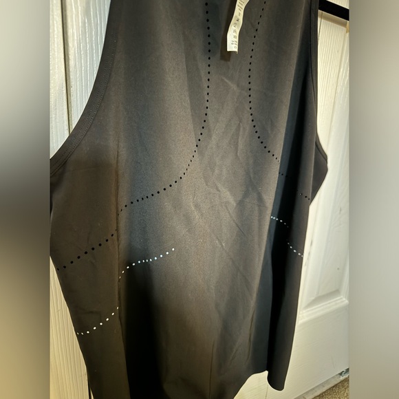 LULULEMON / Run Tank Top - Picture 2 of 5